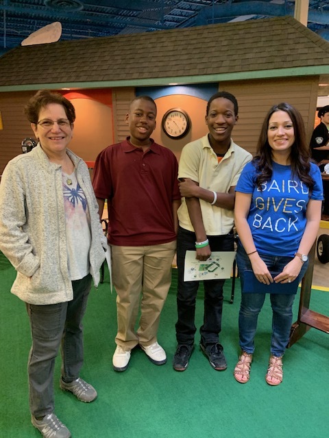 Tamar with group of students.jpg